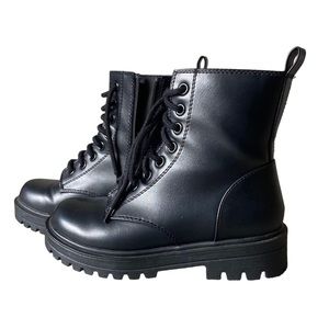 SODA Lug Sole Women's Combat Boots